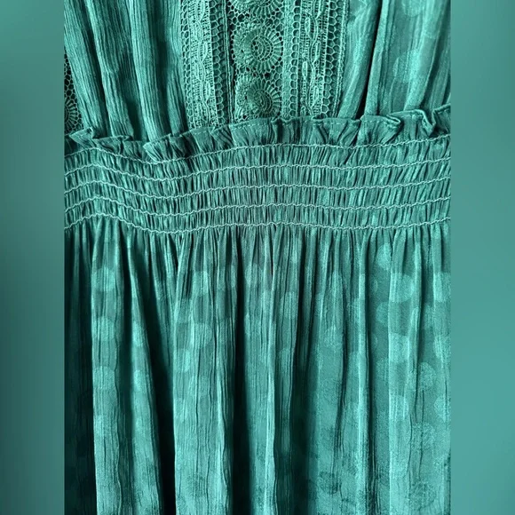 Max Studio emerald green tiered dress - Picture 5 of 12